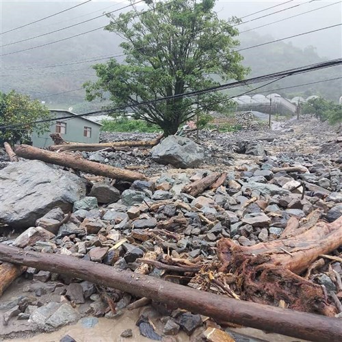 【写真特集】台風3号、台湾各地に爪痕　被害の様子