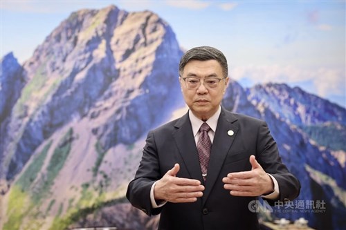 国民党党首の「ヒトラー」発言は「国のイメージに影響」＝卓行政院長／台湾