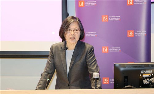 蔡前総統、ロンドンの母校で講演  「台湾は幾度も危機を転機にした」