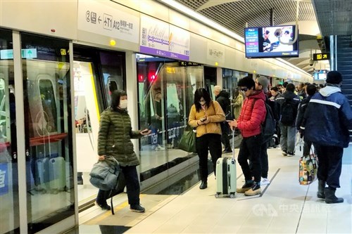 桃園メトロ、利用者数増加  早朝・深夜に増発／台湾