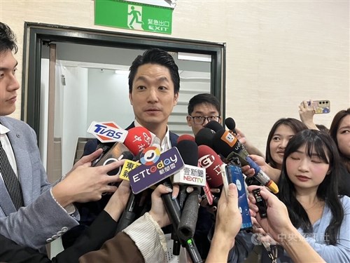 台湾　交通部観光局　首までマスク 台湾 交通部観光局 首までマスク