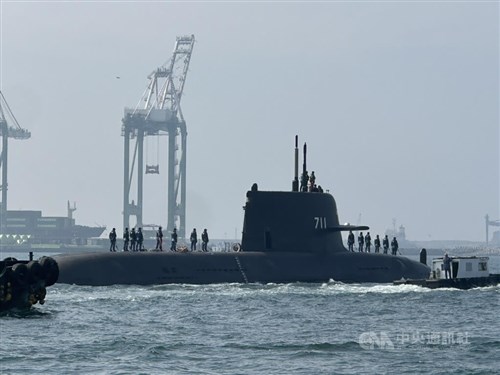 台湾初の国産潜水艦、1回目の潜航試験　台湾国際造船、工期の短さなどアピール