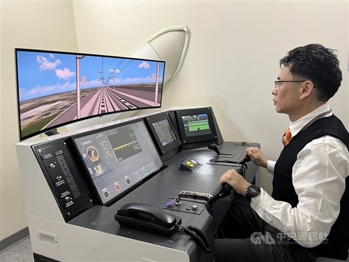 台湾高鉄、乗務員用施設「南区運転センター」初公開　運転シミュレーターで対応力向上図る