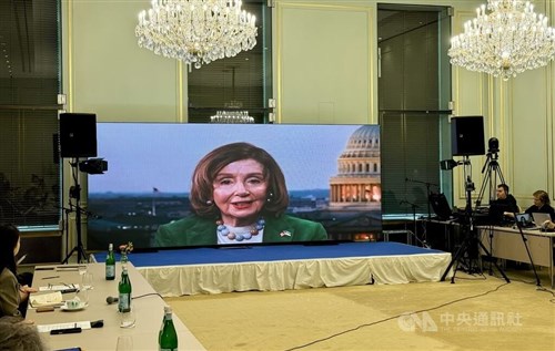 ペロシ氏「台湾を孤立させる試みは世界的な災難起こす」　民主主義国家の協調訴え