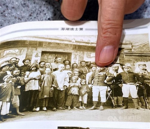 日本による領有前後捉えた写真収集　台湾人研究家、歴史の空白埋める作業続ける
