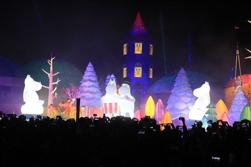 台中のランタンフェス、延べ555万人が来場　3日まで　ムーミンとコラボ／台湾