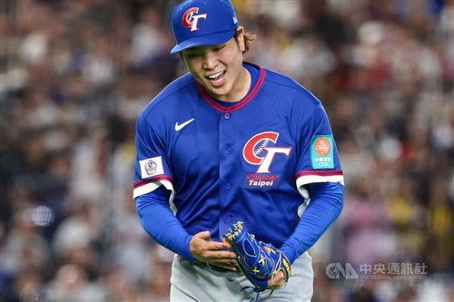 韓国戦で先発の古林睿煬、試合後に涙　ファンからの声援に感動／台湾