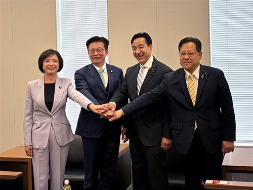 民進党の台中市長候補が訪日　自民半導体議連の山際会長と意見交換／台湾