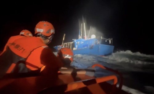 台湾、中国漁船を拿捕　台湾海峡の離島周辺で越境操業か