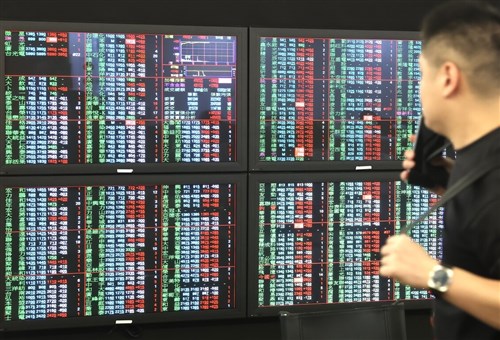 台湾株、史上最高値更新　初の4万7000ポイント突破