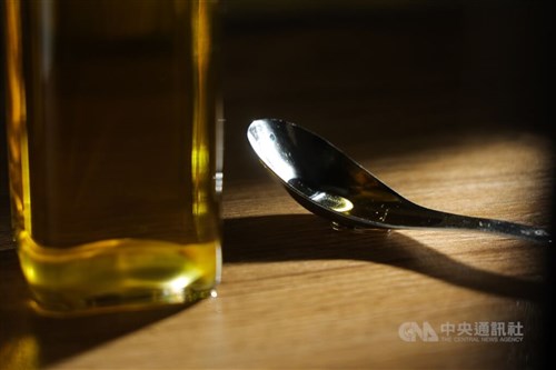 食用油問題　製造元が4～6月に生産した油と関連加工食品を全面的に撤去／台湾