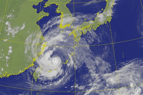 台風13号、8日午後から9日にかけ台湾に最接近か　勢力は弱まる