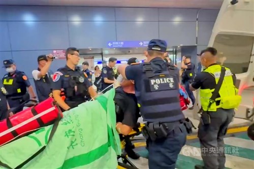 桃園空港の従業員休憩室に刃物持った男が侵入　すでに逮捕　人質の男性が軽傷／台湾