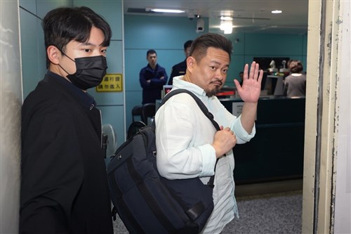 洪申翰労働部長が南京到着　頼政権初の閣僚訪中　21日にAPEC会合出席へ／台湾