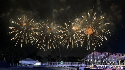 台東県で国慶日祝う花火　総統や立法院長が参加　台北101でも花火・ドローンショー／台湾