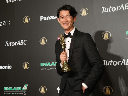 ミニドラマ・テレビ映画部門の助演男優賞を受賞したクリス・ウー(呉慷仁)