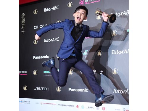 バラエティー番組司会者賞のミッキー・ホアン(黄子佼)