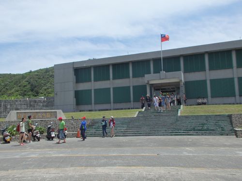 緑洲山荘の行政ビル