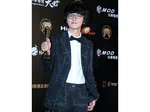 新人賞のイーライ・シエ