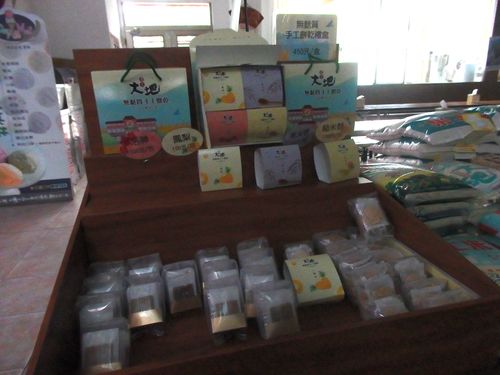 大地飯店グルテンフリー手作りクッキー。1袋100元（約370円）