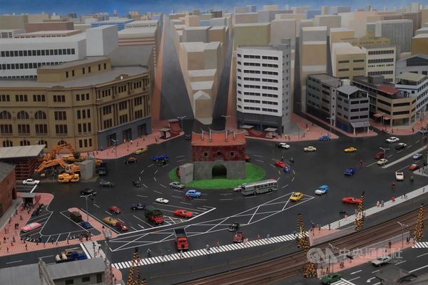 2階の展示スペースには、1970年代の台北駅付近の街並みを再現した模型を設置（呉家昇撮影）