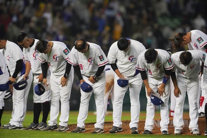 初戦で黒星を喫した台湾代表。5ー12でパナマに敗れた＝台中インターコンチネンタル野球場で2023年3月8日、中央社記者徐肇昌撮影