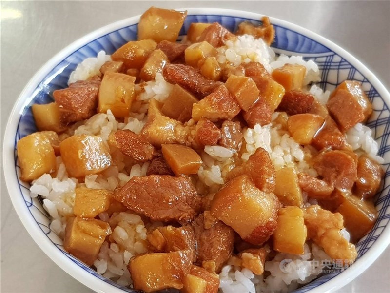 ルーローハン(中央社資料写真)