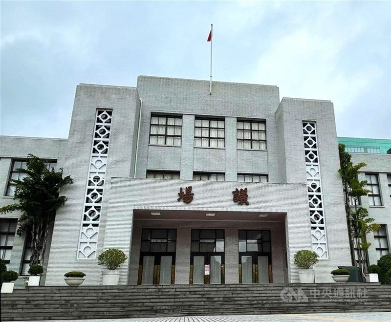 高度人材の配偶者や子供、永住権の同時申請可能に 立法院で可決　台湾