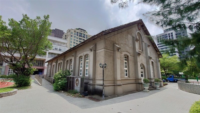 新竹市の市定古跡に登録される新竹女子高校の「小礼堂」（新竹市政府提供）