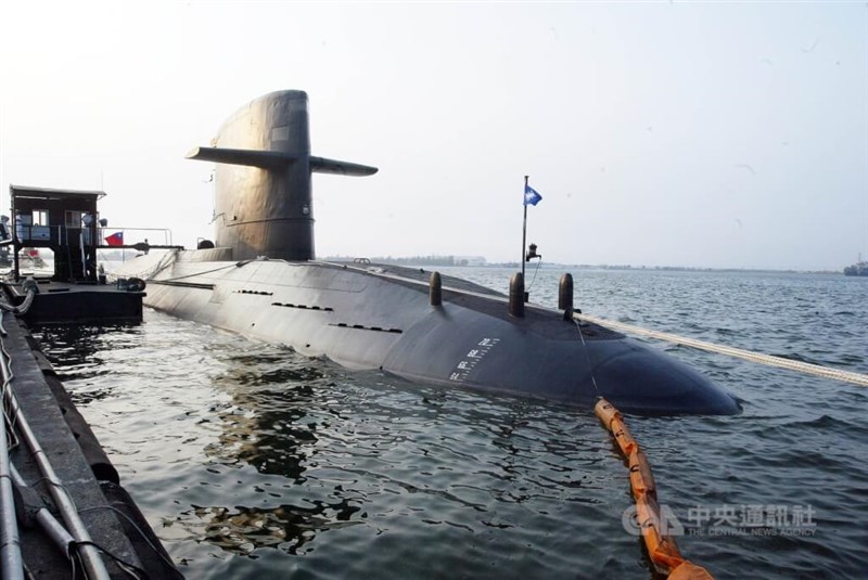 海軍の潜水艦「海虎」