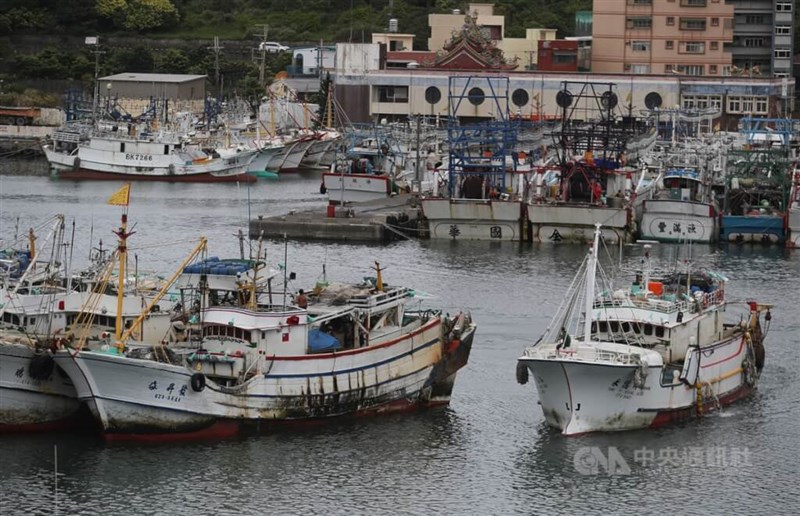北部・基隆市の八斗子漁港に停泊する漁船（資料）