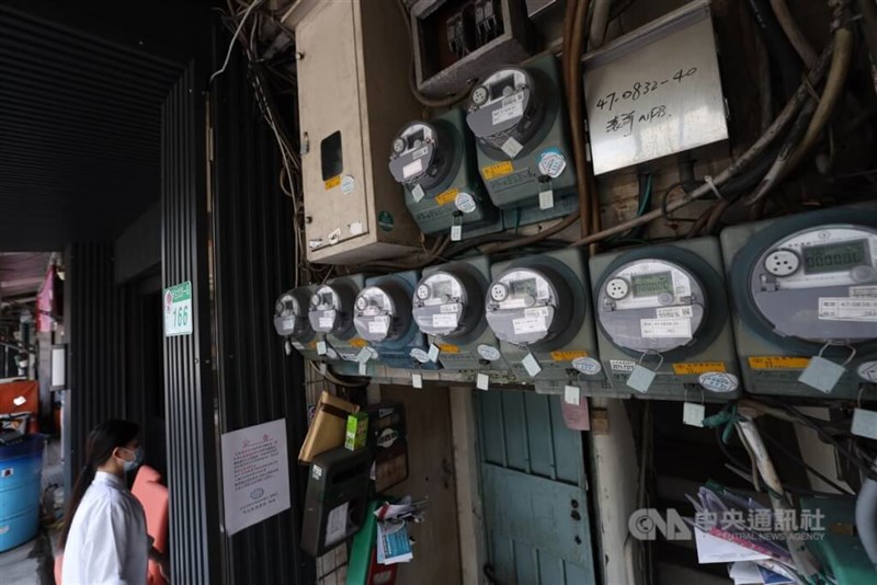 電力量計（3月22日、台北市中山区で撮影）