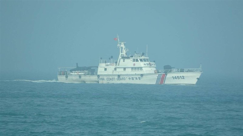 金門周辺の禁止水域に進入した中国海警局の船（海洋委員会海巡署提供）
