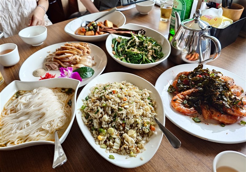 猫空で食べられる茶葉料理