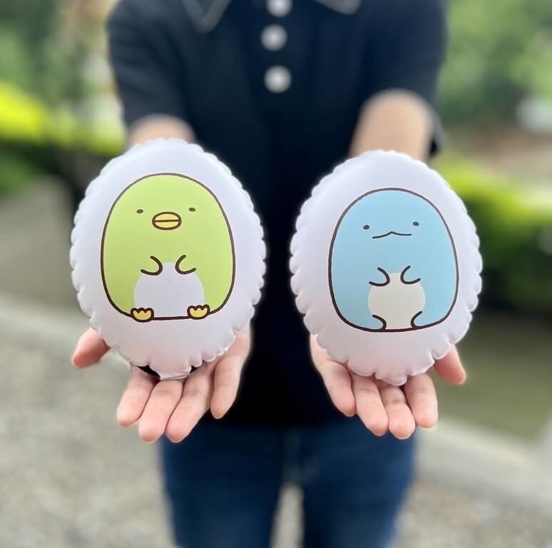 会場で無料に配布された「すみっコぐらし」の風船型ミニランタン＝彰化県政府提供