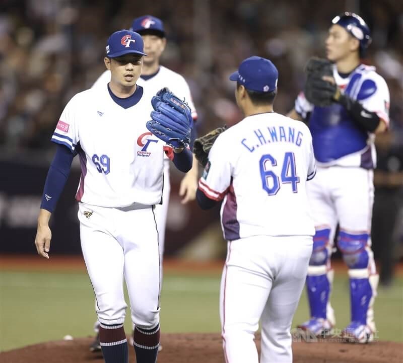 写真特集】スーパーラウンド進出決定の台湾代表 感動の瞬間を