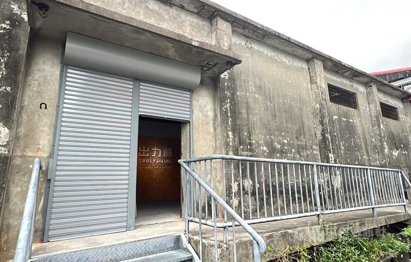 「新東糖廠文化園区」内にある醸造所＝中央社記者盧太城撮影