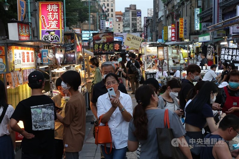 台北市の寧夏夜市（資料）