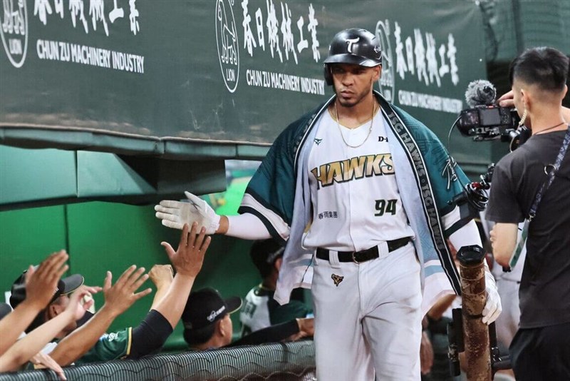 直近2試合で4本塁打を放つ台鋼ホークスのモヤ＝5月6日、高雄市（球団提供）