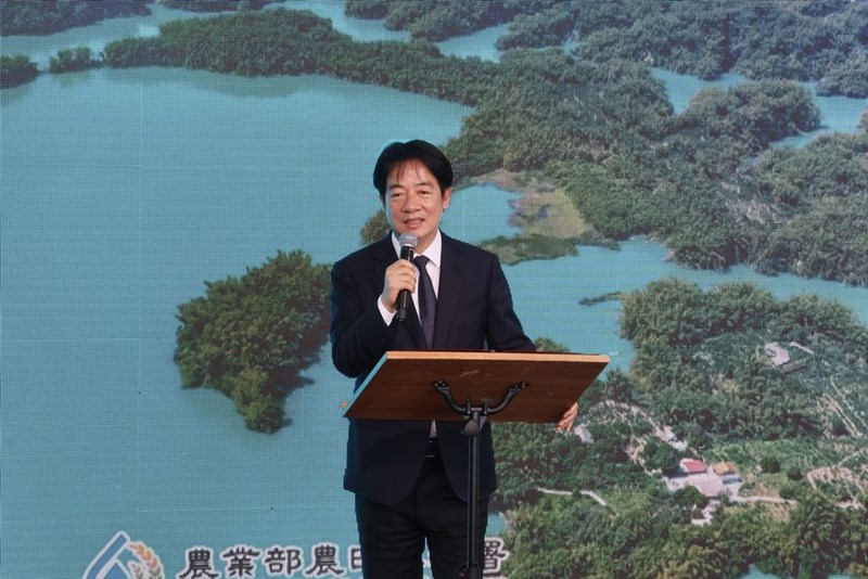 烏山頭ダムでの慰霊祭で八田與一技師の貢献をたたえる頼清徳総統＝5月8日、台南市（同市政府提供）