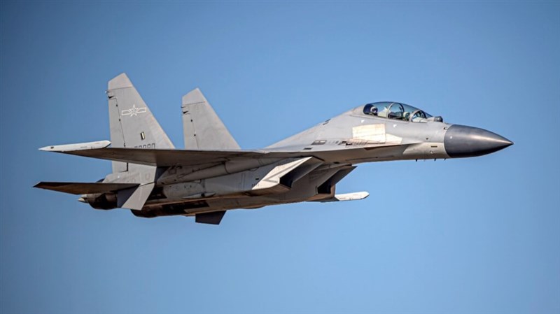 中国軍の「殲16」戦闘機（資料、国防部HPから）