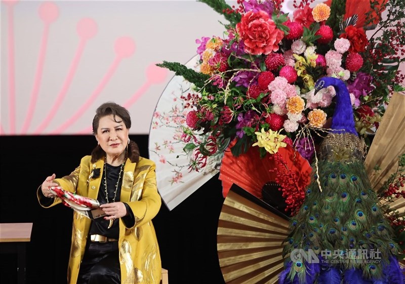 歌仔戯（台湾オペラ）俳優のヤン・リーホア（楊麗花）さん＝今年2月撮影