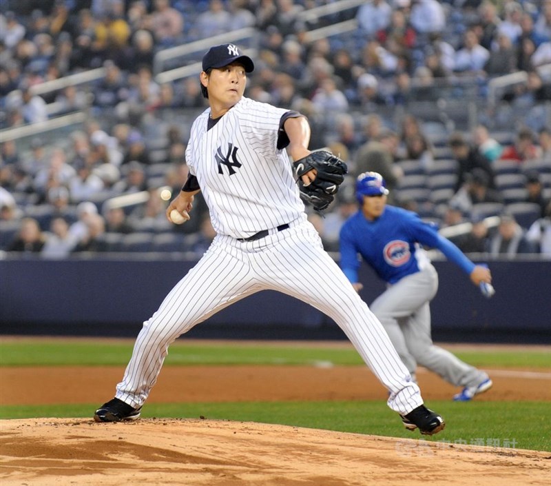 2009年4月3日、カブスとのオープン戦に先発したヤンキースの王建民。同年に開場したヤンキースタジアムで行われた最初の試合となる