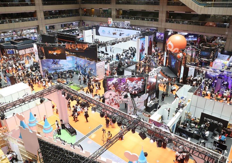 「第24回漫画博覧会」開幕初日の様子＝7月24日、台北市