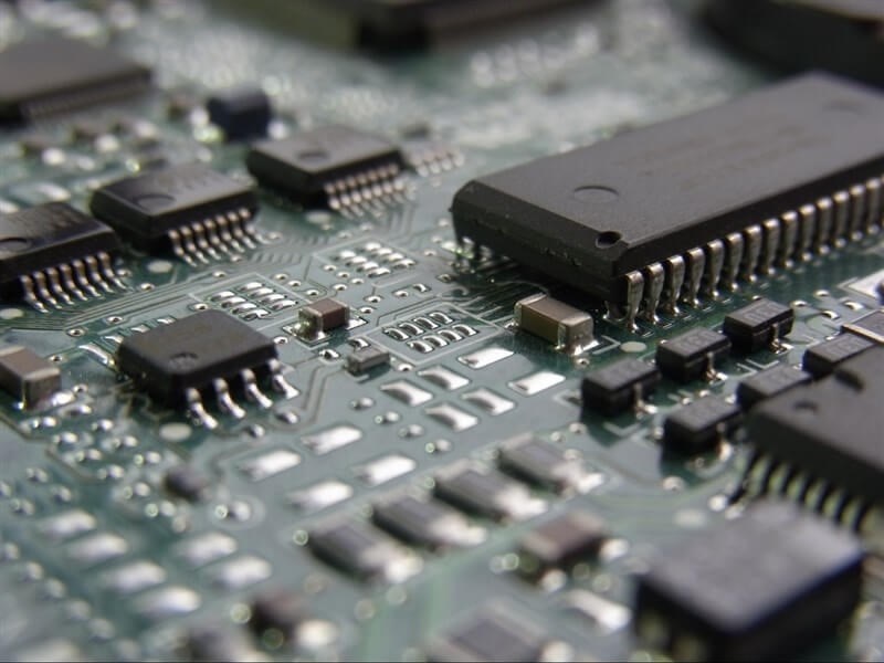 半導体のイメージ写真（Pixabayから）