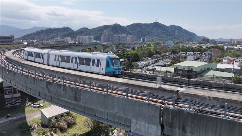 ハード面の建設からシステム統合の段階に入った新北メトロ三鶯線の車両（新北市捷運工程局提供）