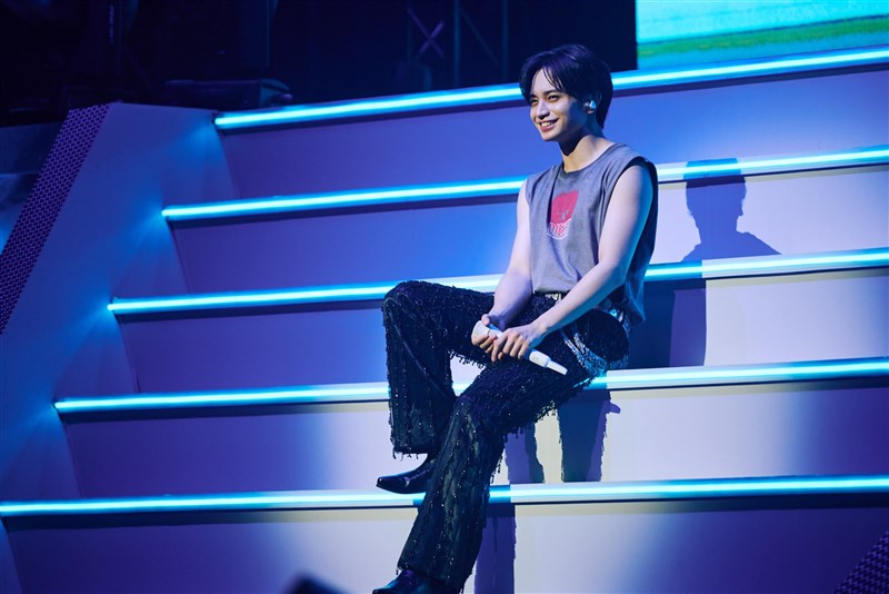 台北公演で笑顔を見せる中島健人(写真提供=大鴻芸術BIG ART)