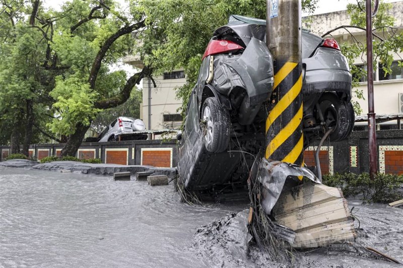 花蓮ページ １２点 OMXGGA4UKJMUBPQ77OSRQ74MV4.jpg