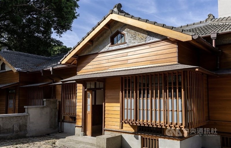 修復工事が完了した日本統治時代の台南刑務所関連施設＝黄偉哲台南市長のフェイスブックページより