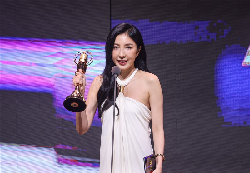 連続ドラマ部門主演女優賞を受賞したシェリル・ヤン＝中央社記者鄭清元撮影、2025年10月18日